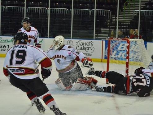 ICERAYS CLINCH PLAYOFFS DESPITE 3-2 LOSS TO WILDCATS
