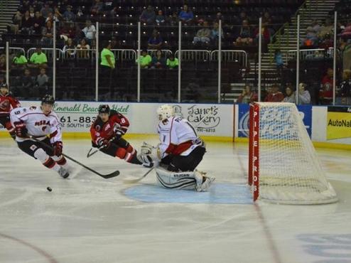 PICKAR STEALS SHOW AS ICERAYS WIN 5-3 OVER JACKALOPES