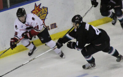 ICERAYS HOLD OFF MUDBUGS FOR 2-1 WIN