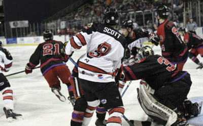 Rays Triumph over Jackalopes, Tighten Gap in Division Race